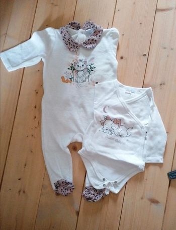 Ensemble Mary Disney neuf 9mois