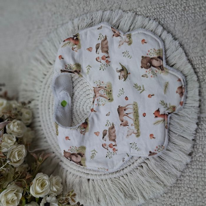 Lot de 2 bavoirs forme fleur en promotion - photo numéro 3