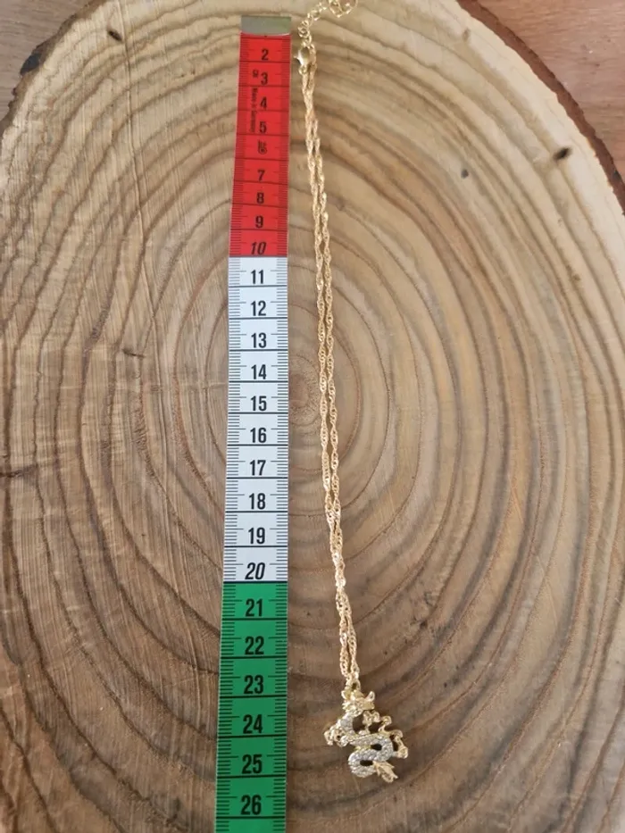 Collier fantaisie doré pendentif dragon chinois à strass - photo numéro 3