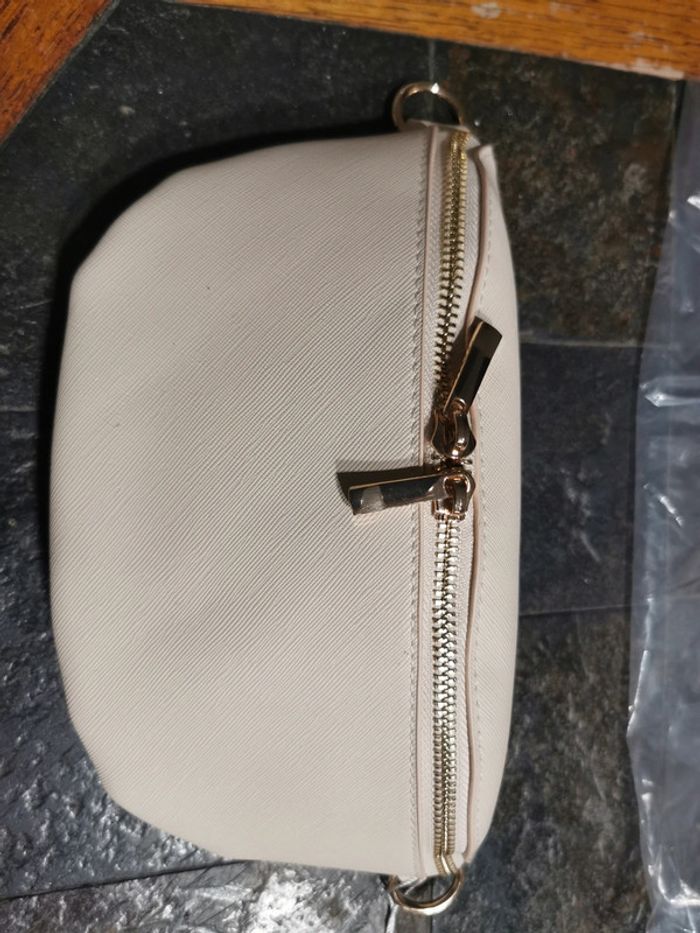 Sac banane beige en cuir synthétique neuve - photo numéro 10