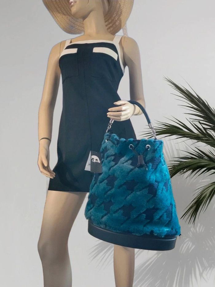 Sac à main O BAG rare et design