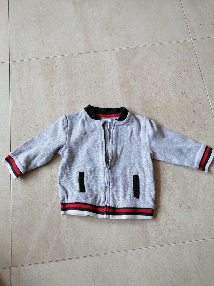 Veste Obaibi grise, taille 9 mois