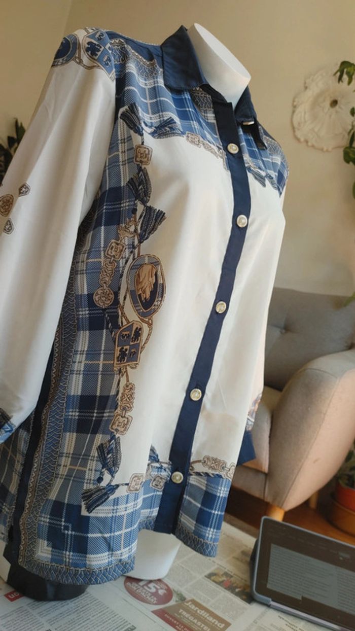 Chemise fluide manche longue vintage couleur bleu blanc bouton doré - photo numéro 7