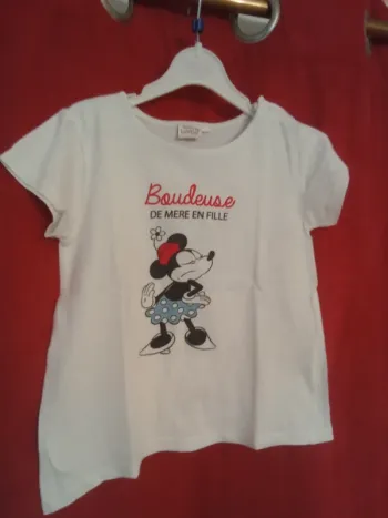 (88)tee shirt minnie manches courtes 36 mois