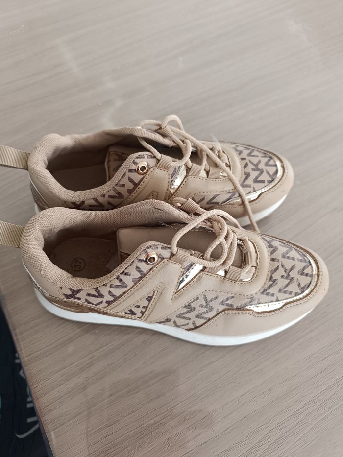 Baskets beige et doré 37 - photo numéro 5