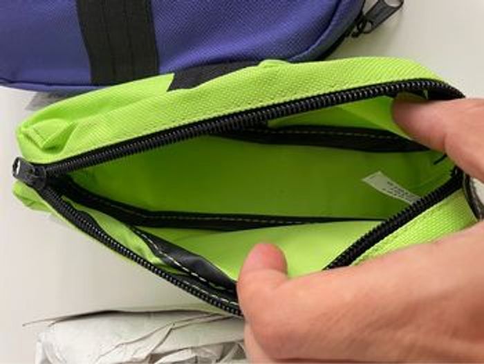Trousse viquel neuve - couleur au choix - photo numéro 3