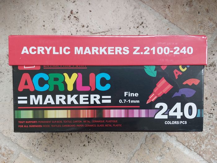 Boîte 240 feutres acryliques pointes fines NEUVE sous blister