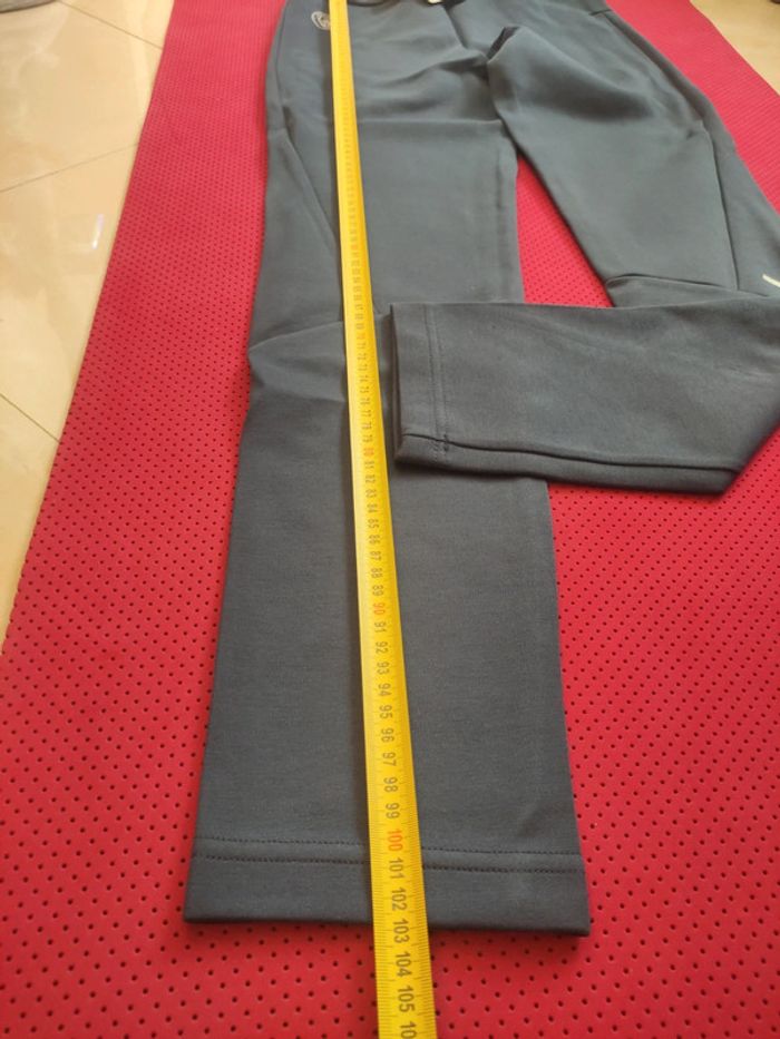 Pantalon de foot Manchester City, Puma Authentique Officiel taille enfant 12/13 ans, Neuf - photo numéro 12
