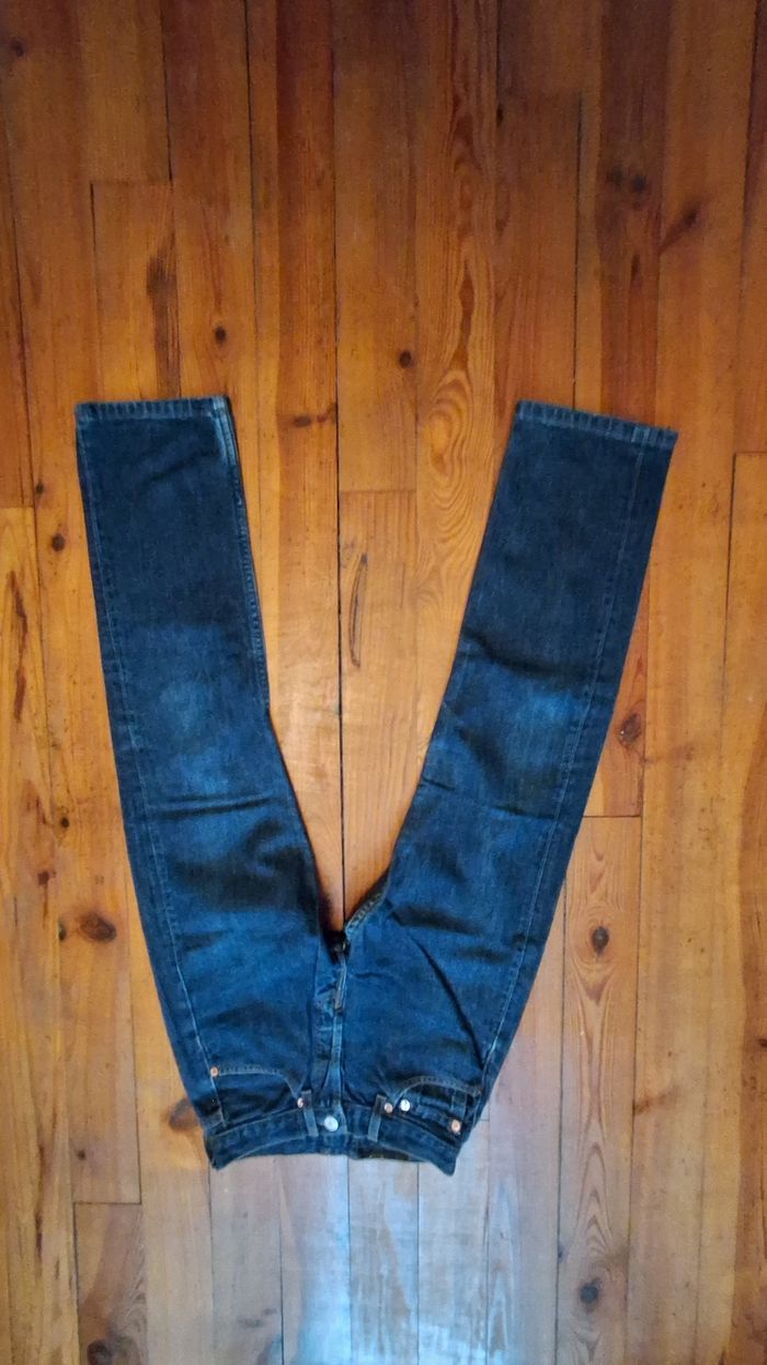 Jean pantalon bleu marine Levis taille 32