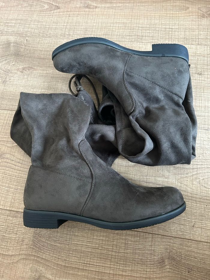 Bottes chaussettes plates neuves Kayla Shoes pointure 37 - photo numéro 9