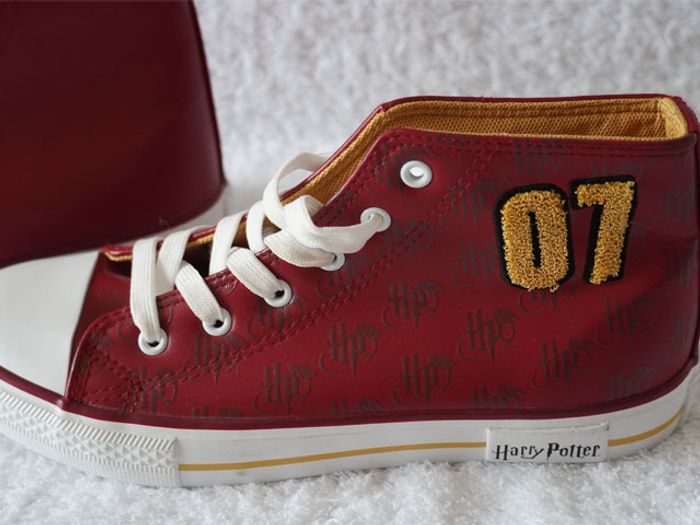 Paire de Baskets Harry Potter neuves pointure 39 - photo numéro 2