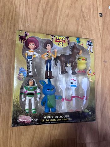 Coffret 7 figurines toy story neuf dans l'emballage