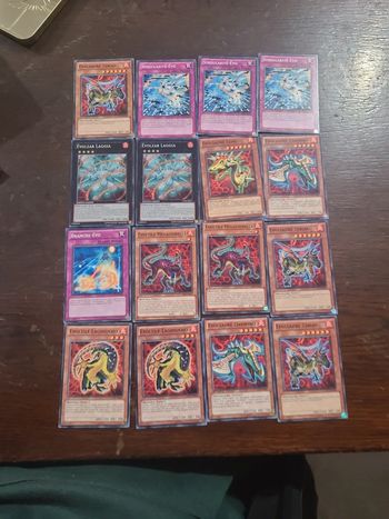 Lot de 16 cartes yu-gi-oh