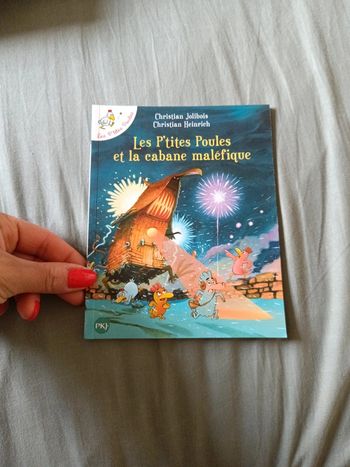 Livre les petites poules et la cabane maléfique