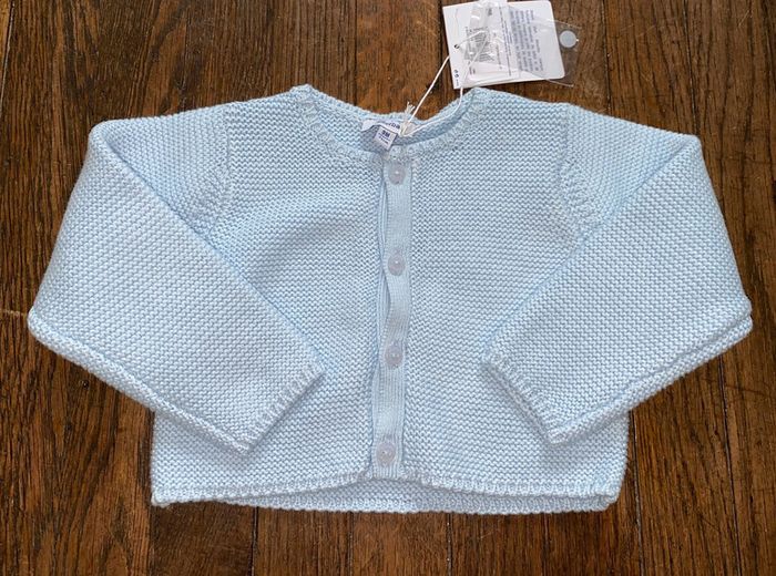 gilet Absorba maille  9 mois  neuf avec étiquette  valeur 39 euros
