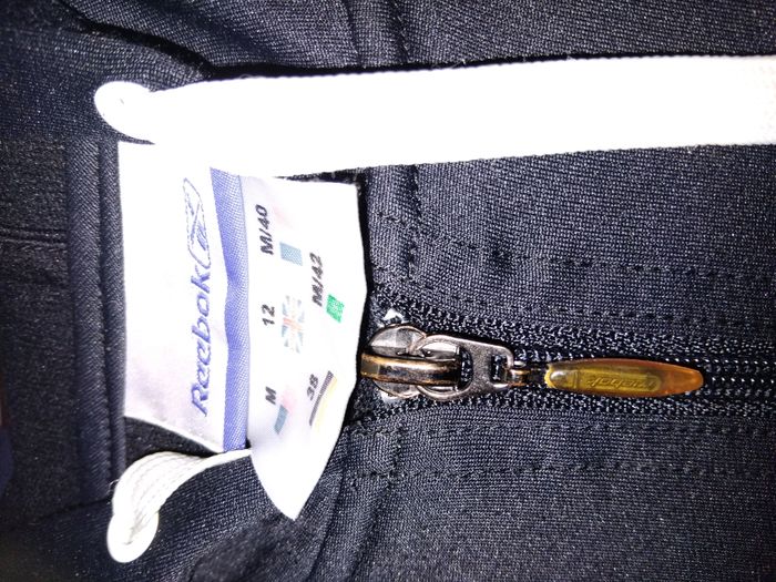 Veste Reebook mixte 12 ans - photo numéro 2