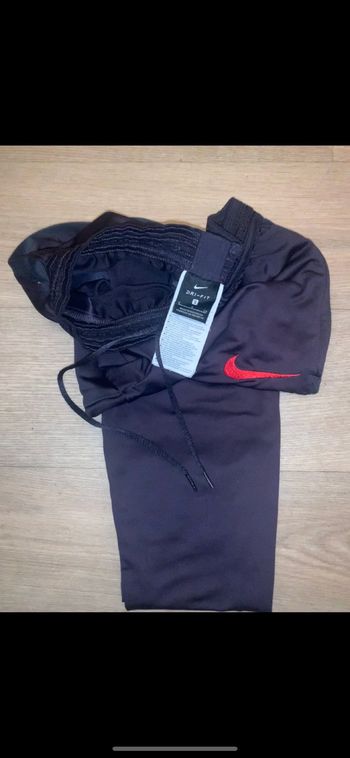 Jogging nike Paris saint germains taille S adulte