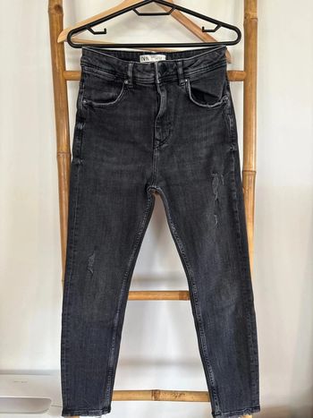 Jean noir à trous Zara taille 38