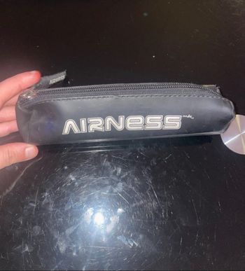 Trousse Airness et crayon