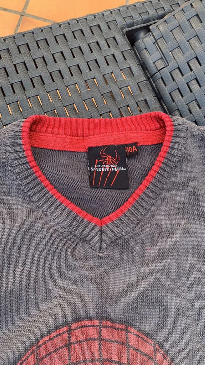 Pull Spider-Man 10 ans gris/rouge - photo numéro 3