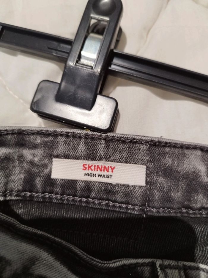 Jeans gris - photo numéro 4