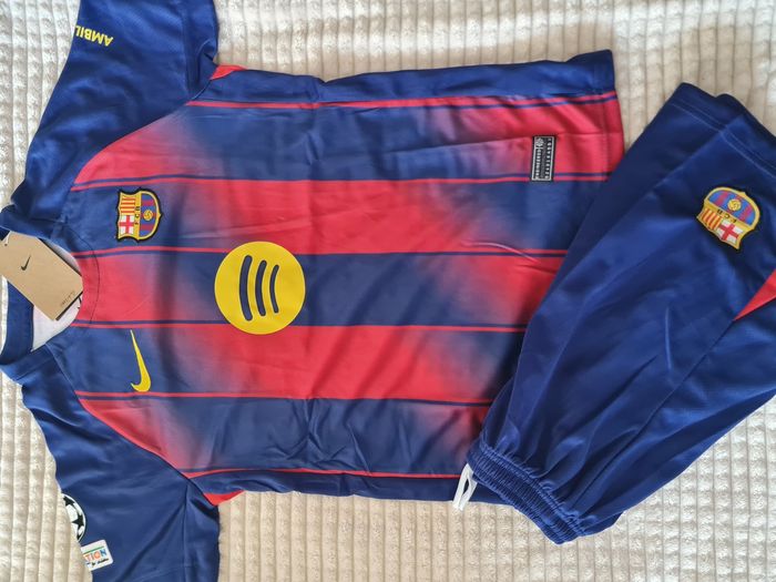 Ensemble maillot football Barcelone - 14 ans - Domicile - photo numéro 3