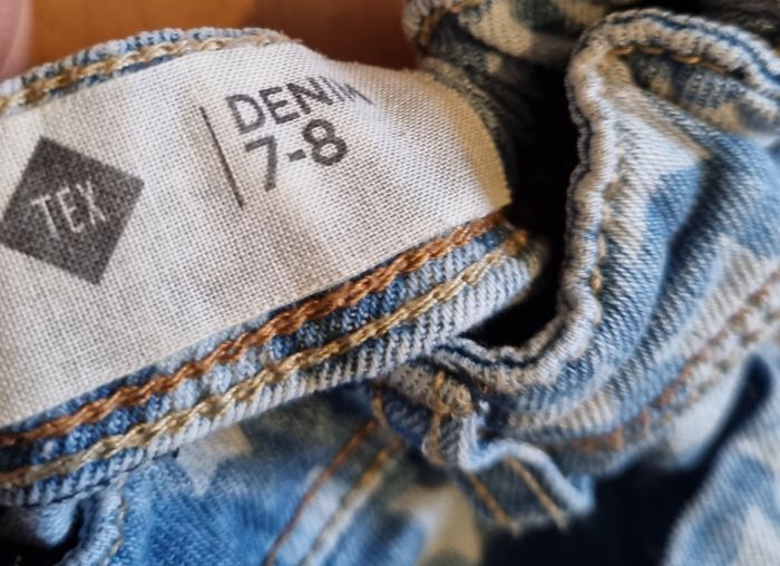 short en jean fille bleu avec étoile blanche taille 7/8 ans tex - photo numéro 2