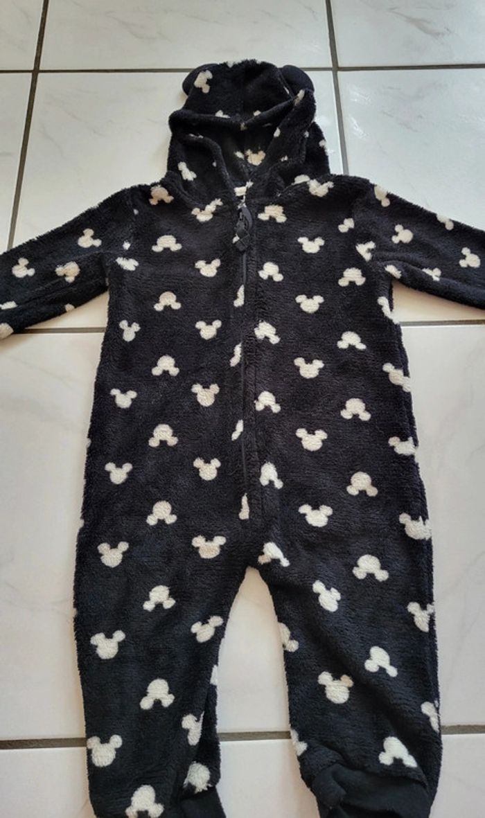 Combinaison Mickey bébé - photo numéro 2