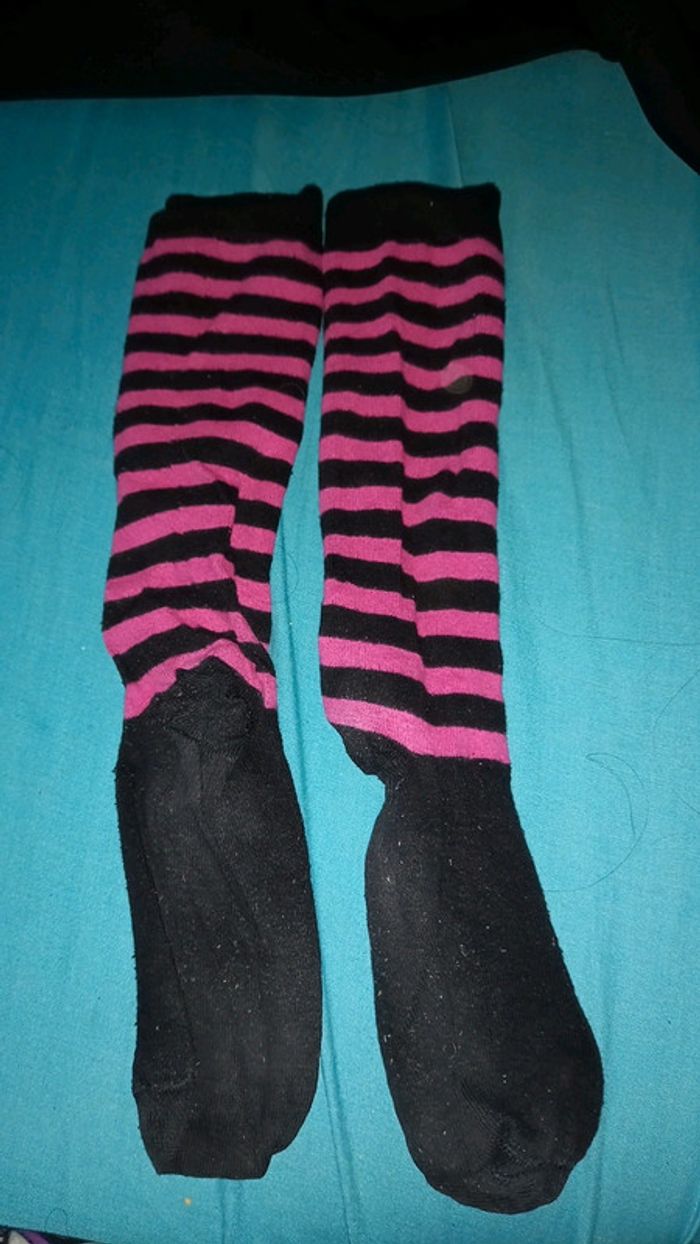 Chaussettes haute femme rayé noir et rose