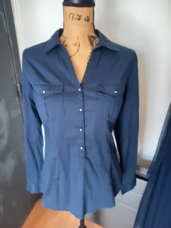 Chemise bleu taille M en très bon état