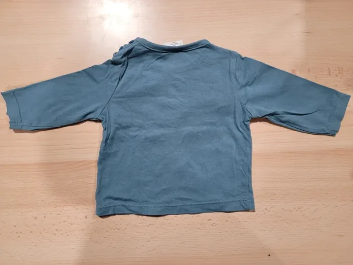 4 hauts t-shirts - photo numéro 3