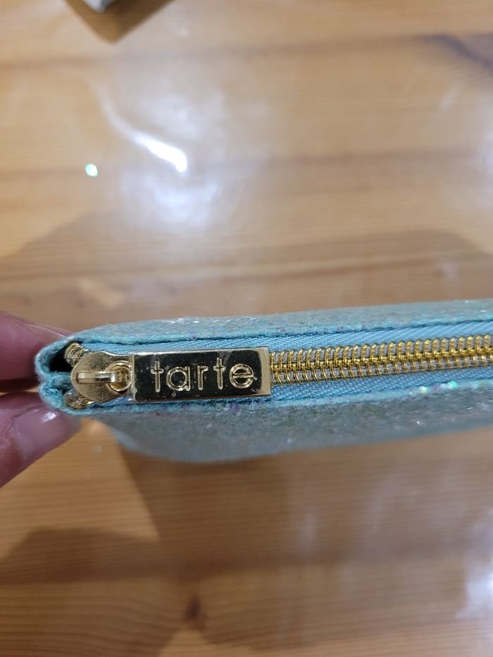 Trousse avec maquillage Tarte - photo numéro 4