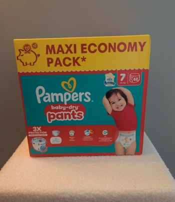 Pack 62 couches pampers Baby-Dry pants taille 7 neuf