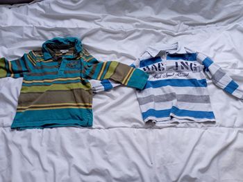 Lot 2 polo manches longues 5 ans marques diverses