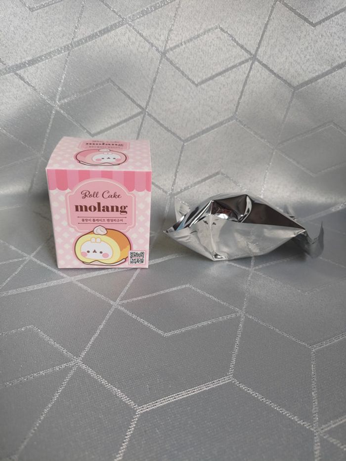 Blind Box Molang Édition Roll Cake - Corée du Sud