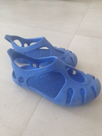 P 28 29 sandale eau mer Tribord