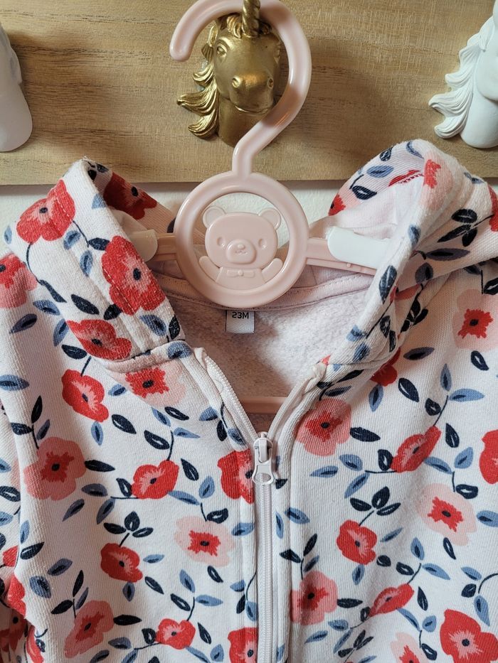 Gilet/sweat à capuche fleuri - photo numéro 3