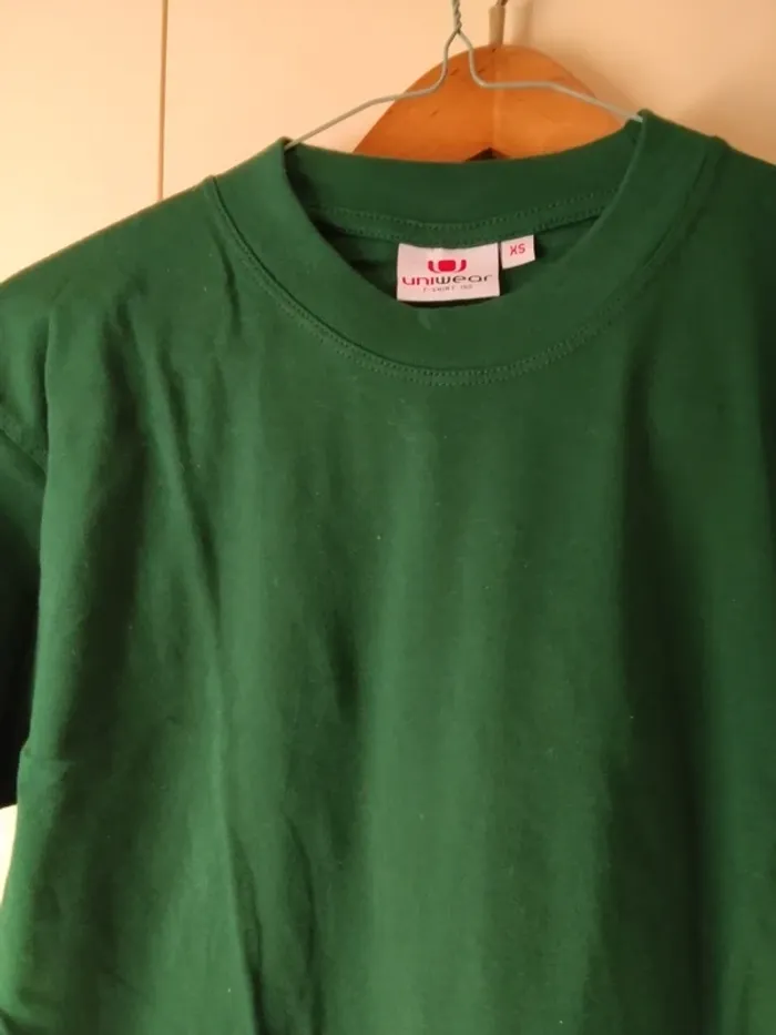 Lot de tee shirt. Manches courtes. Marque uniwear (A213) - photo numéro 2