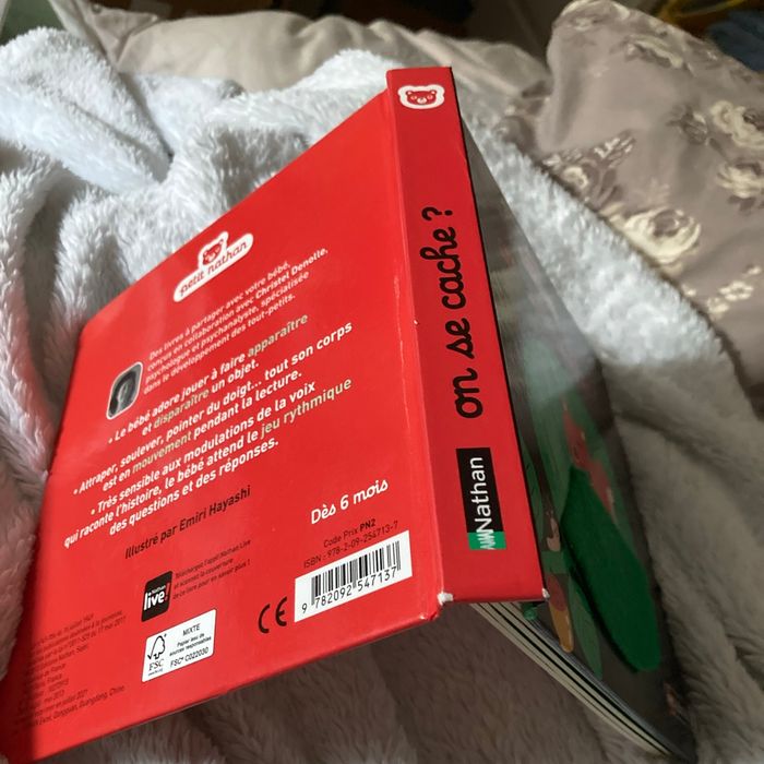 Livre petit Nathan on se cache? - photo numéro 3