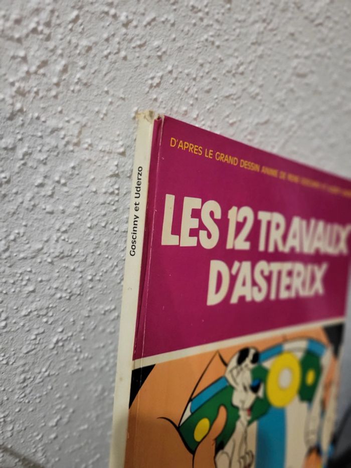 Bd livre "Les 12 travaux d'Asterix" Dargaud - photo numéro 3