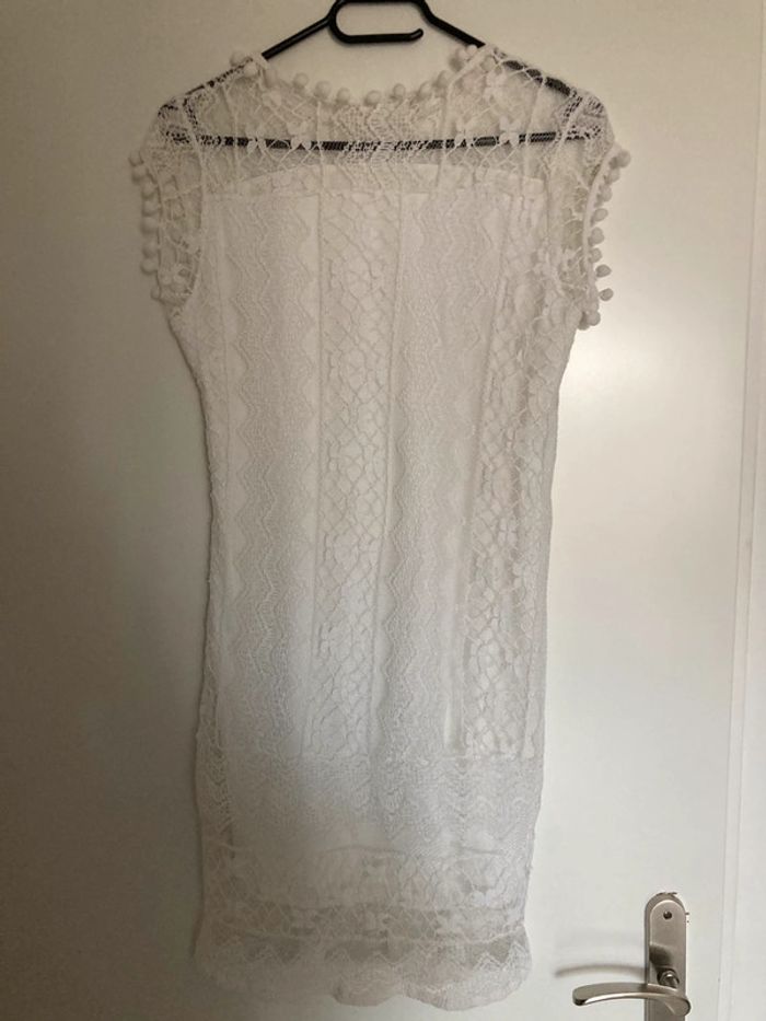 Robe blanche taille M - photo numéro 2