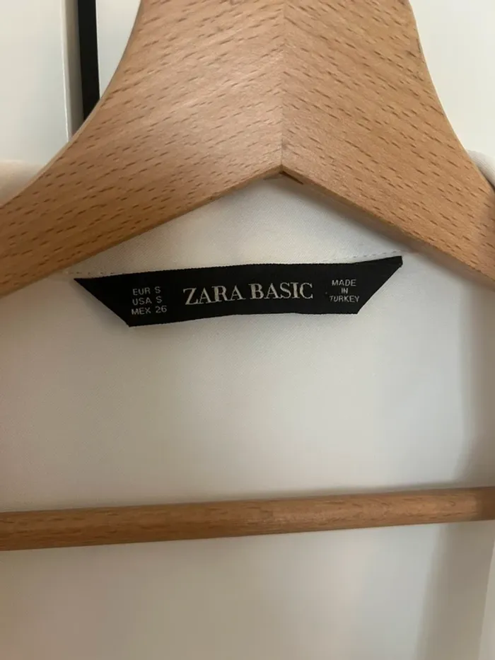 Chemisier / surchemise satinée oversize Zara - photo numéro 2