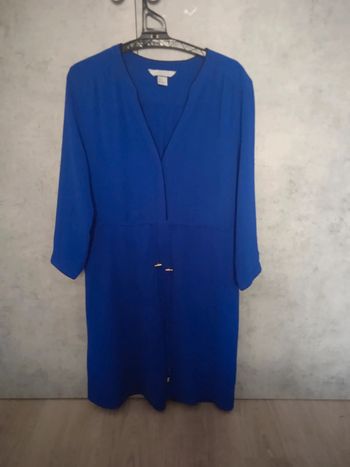 Robe( auteur Genou )