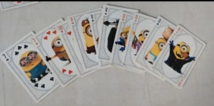 Jeu de 32 cartes et poster Minions - photo numéro 8