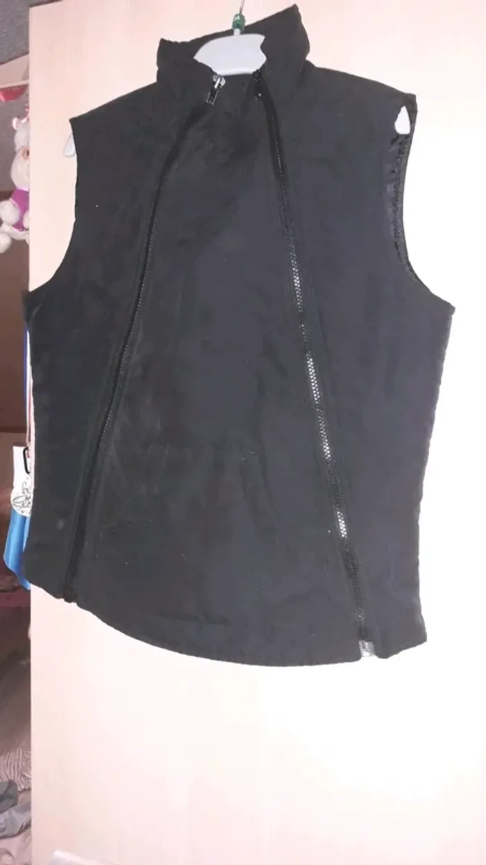Jolie veste sans manches