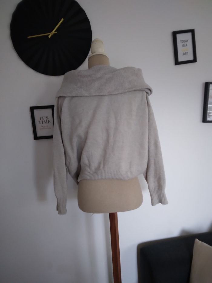 Pull épaule dénudé - photo numéro 7