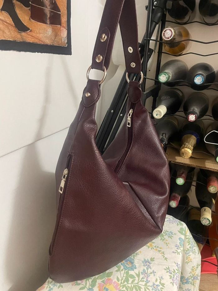 Valeur en boutique 34€ Grand Sac Fourre- Tout violet. Sac à Main violet très Élégant et raffiné - photo numéro 11