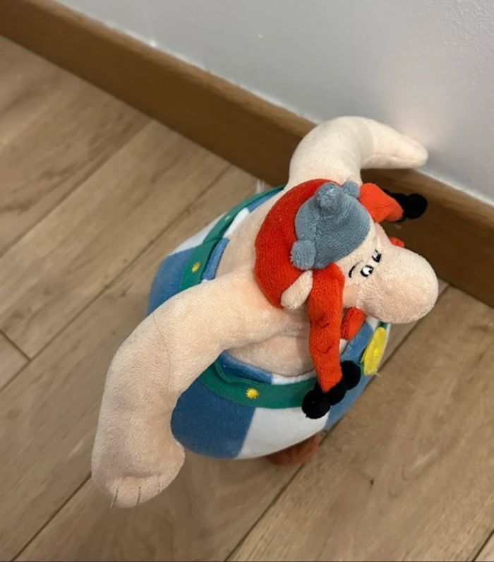Peluche Obélix, parc Astérix comme neuve - photo numéro 2