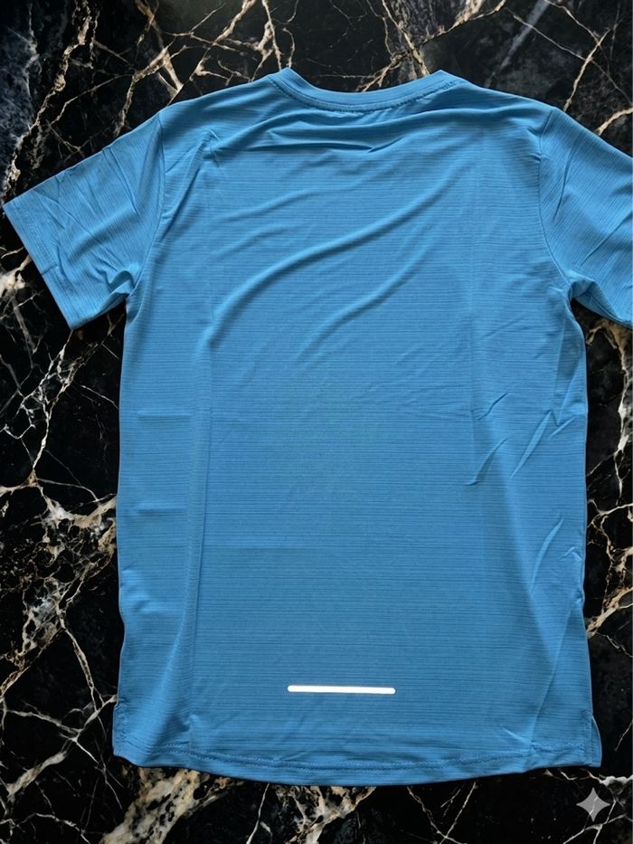 T shirt nike running - photo numéro 2