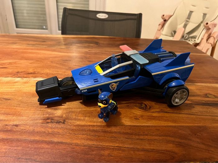 Véhicule transformable Deluxe Chase La Super Patrouille - photo numéro 2